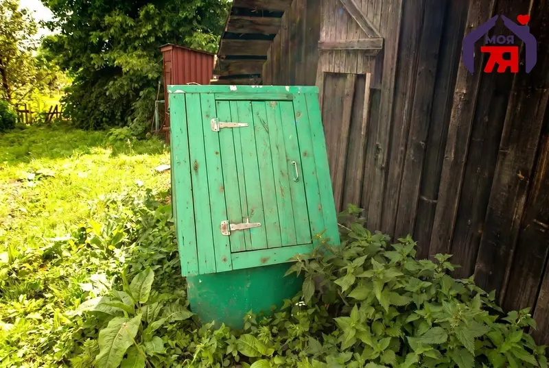  Около
