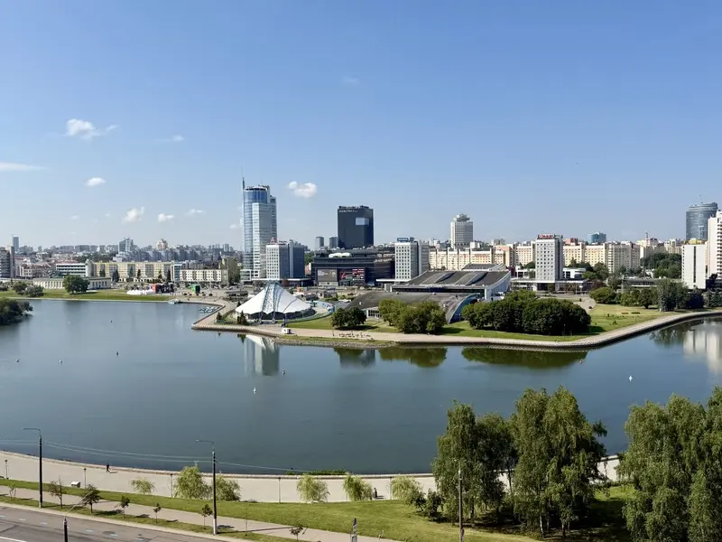  5-комнатная квартира в Минске на улице Сторожовская 8