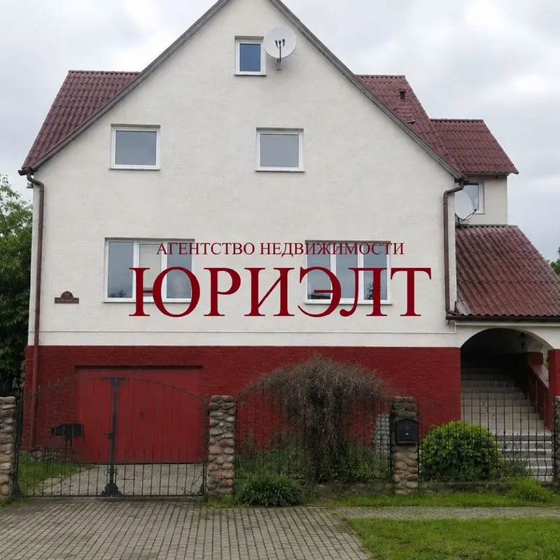 Дом, вул. Лазавая, Пінск