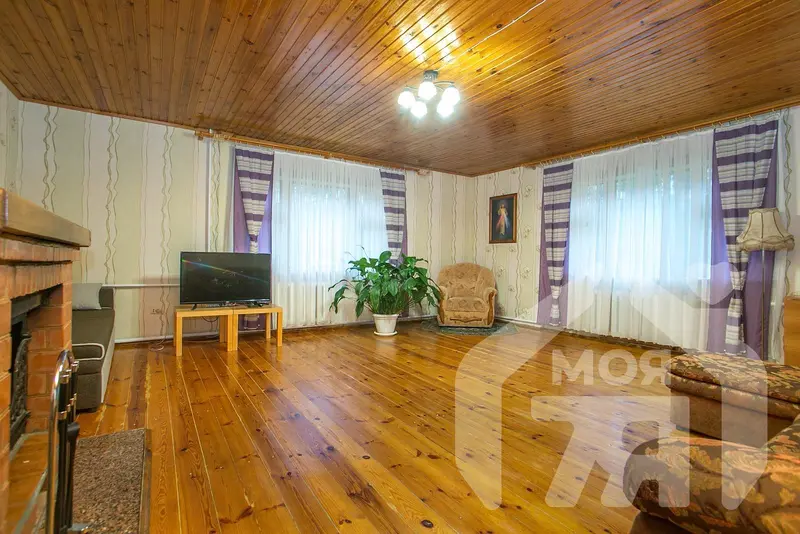  м² и участком соток