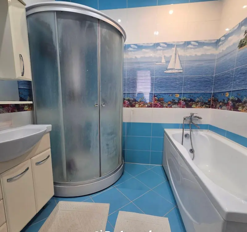  м² и участком соток