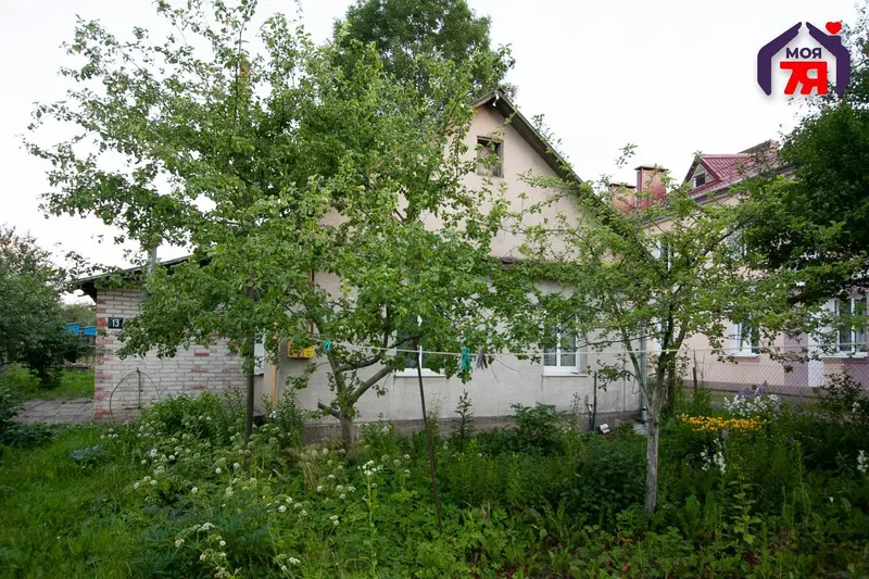  м² и участком соток
