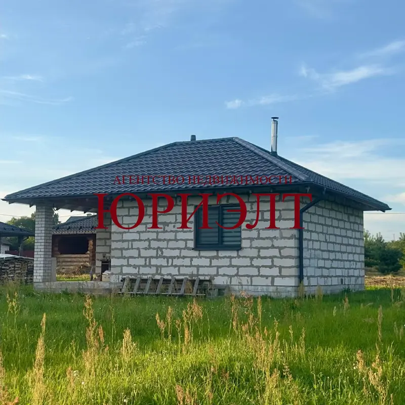 Дом по адресу Луческая ул., 1А, д. Лятохи, Витебская область