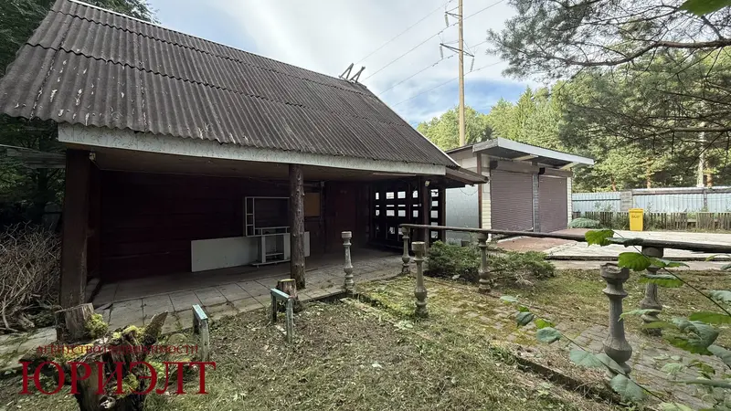  м² и участком соток
