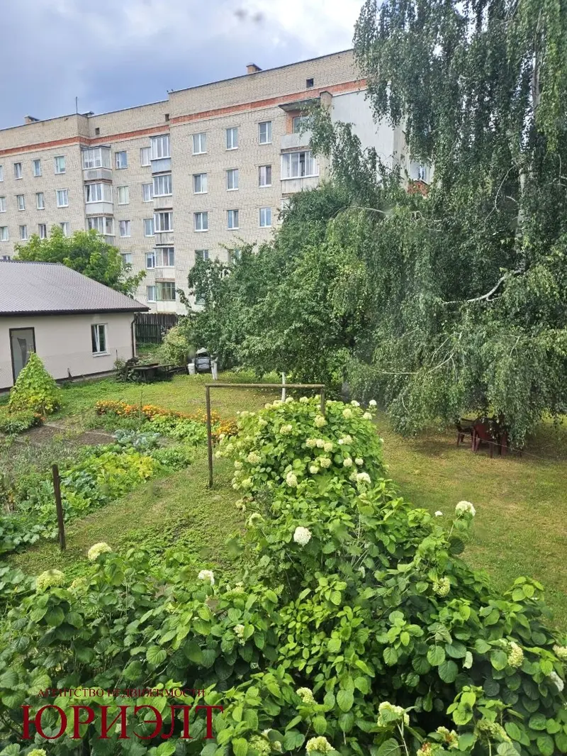  м² и участком соток
