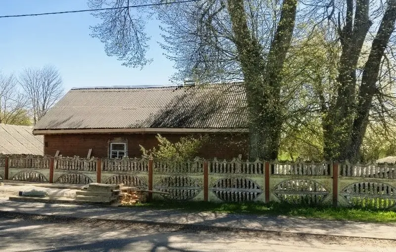 Дом, Прадаецца  дом  плошчай 48 м²  і ўчасткам 37 сотак