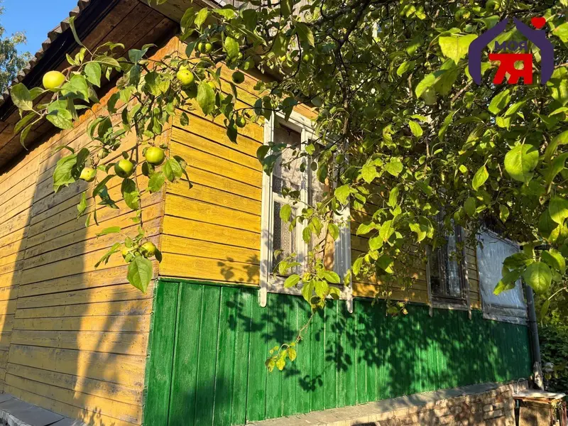 Дача, Прадаецца ўтульная дача  плошчай 35 м²   і ўчасткам 4 соткі